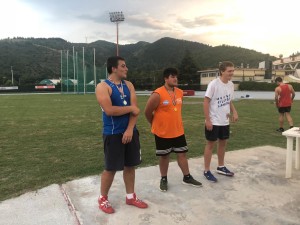di-censo-nino-1-lancio-del-peso