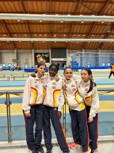 staffetta-4x200-ragazze
