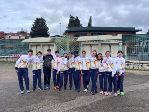 gruppo-ragazzi-e-ragazze